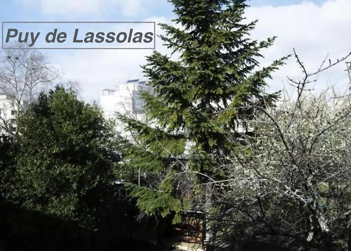 Logements Chaîne des Puys avec garages attenants